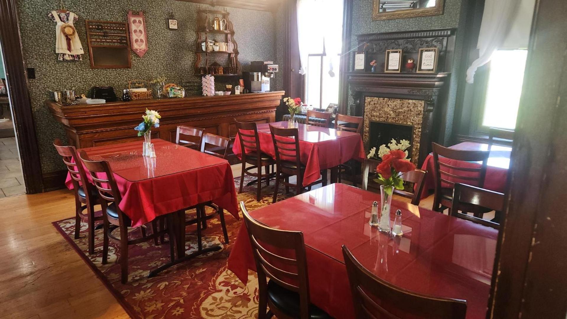 Greystone Manor Bed & Breakfast Bird-in-Hand المظهر الخارجي الصورة