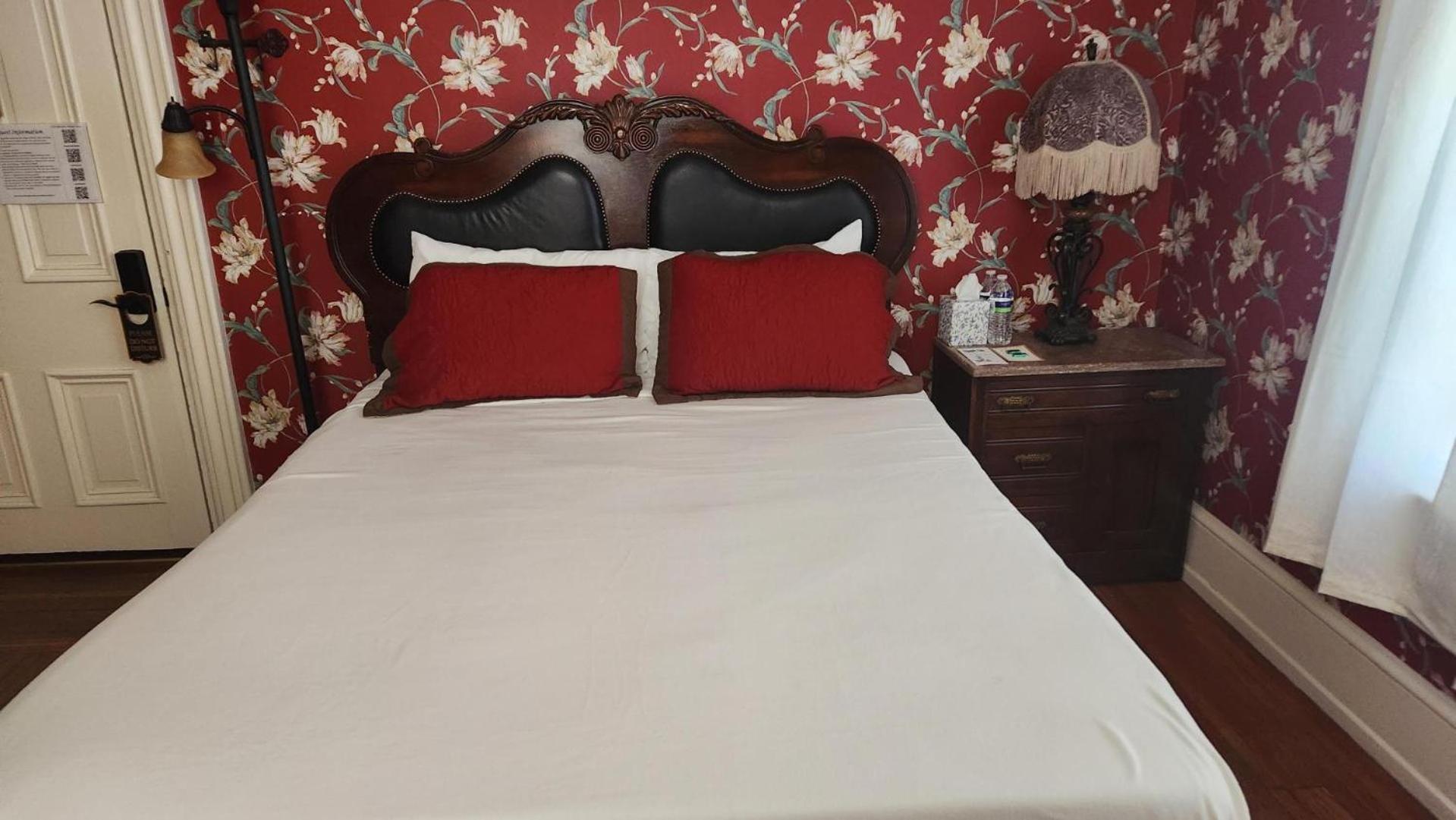 Greystone Manor Bed & Breakfast Bird-in-Hand المظهر الخارجي الصورة