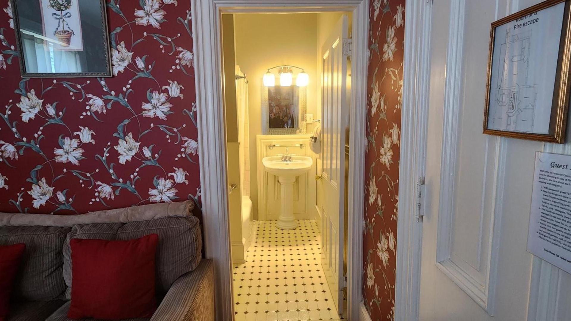 Greystone Manor Bed & Breakfast Bird-in-Hand المظهر الخارجي الصورة