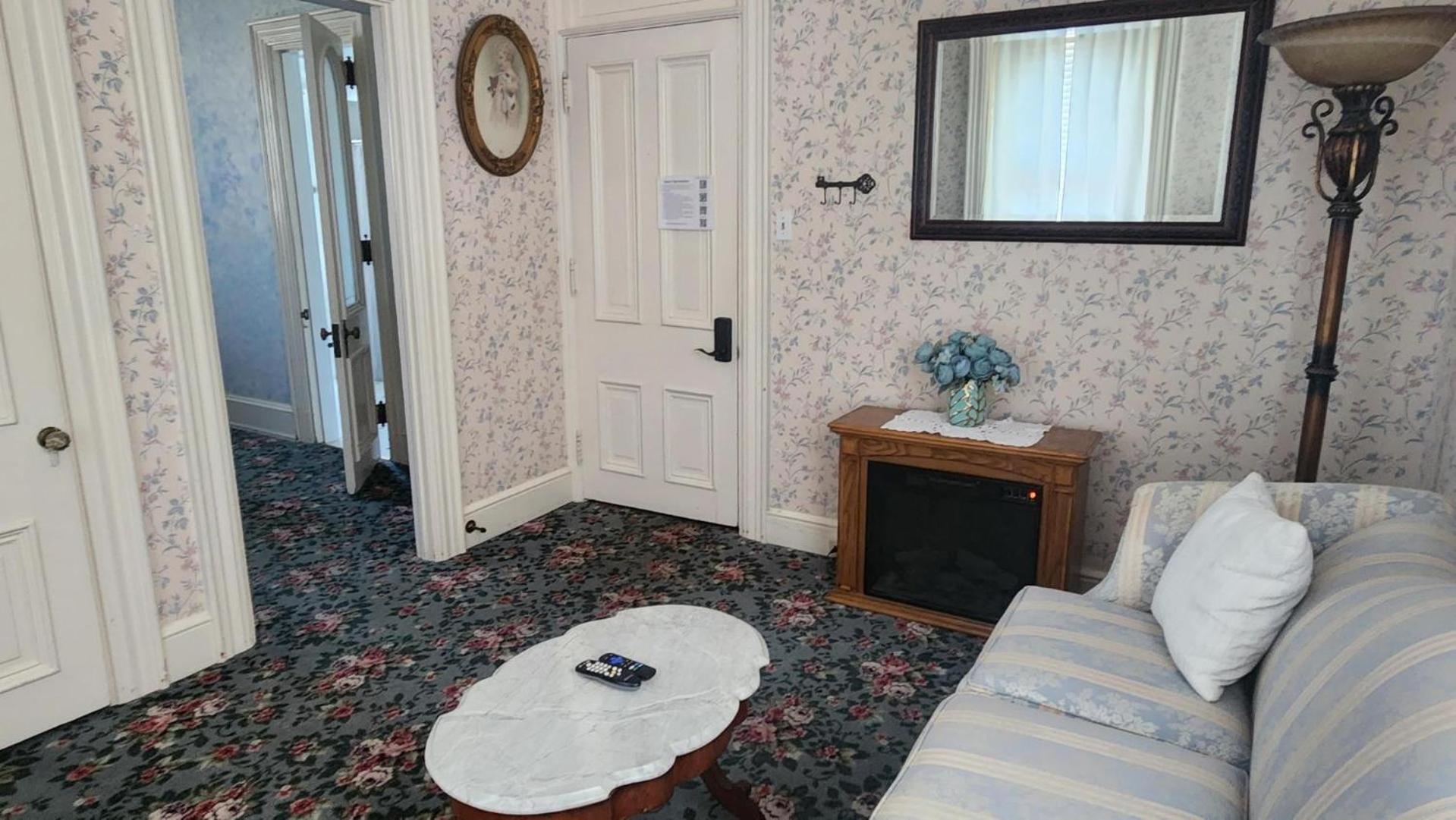 Greystone Manor Bed & Breakfast Bird-in-Hand المظهر الخارجي الصورة