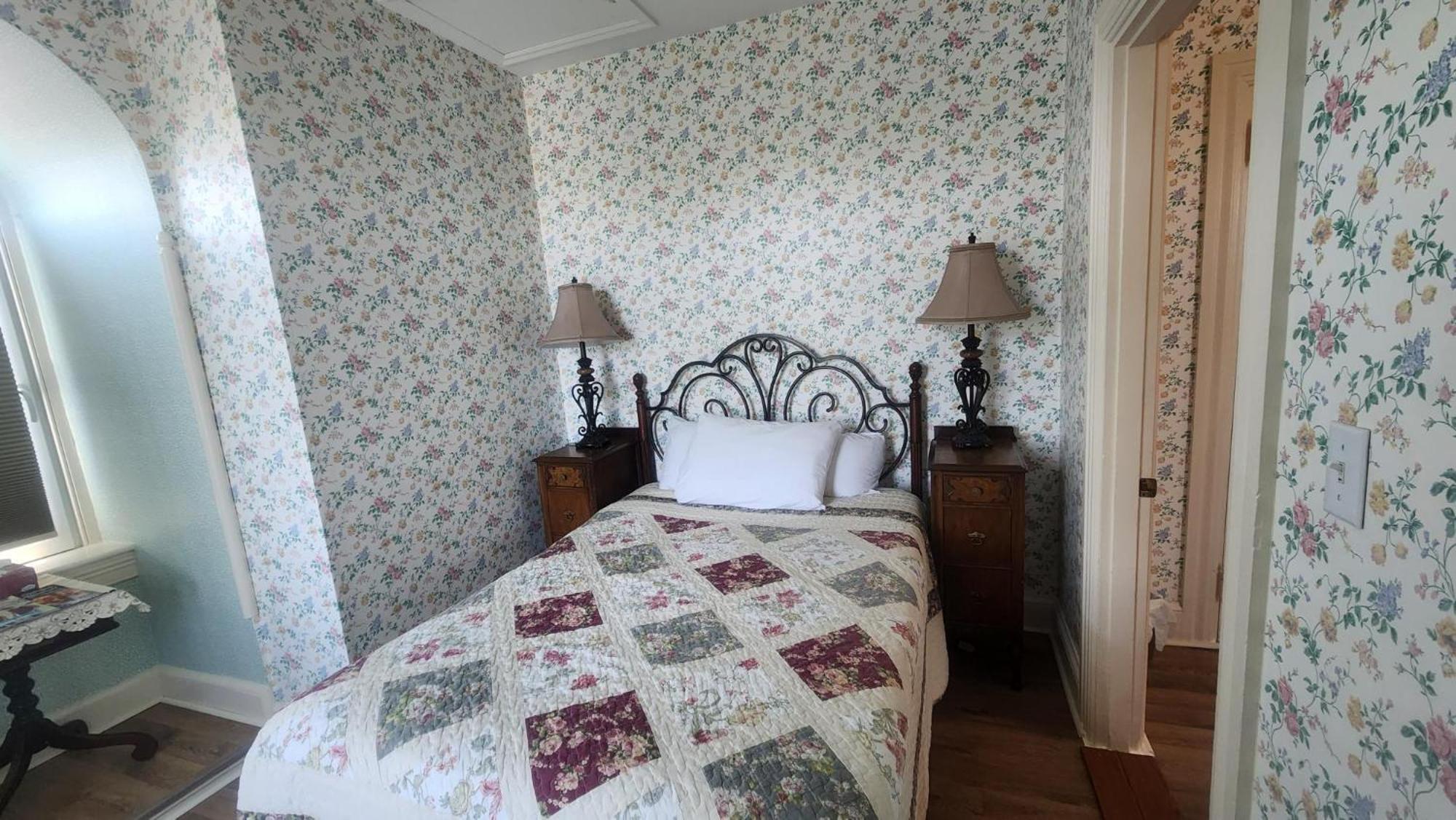 Greystone Manor Bed & Breakfast Bird-in-Hand المظهر الخارجي الصورة