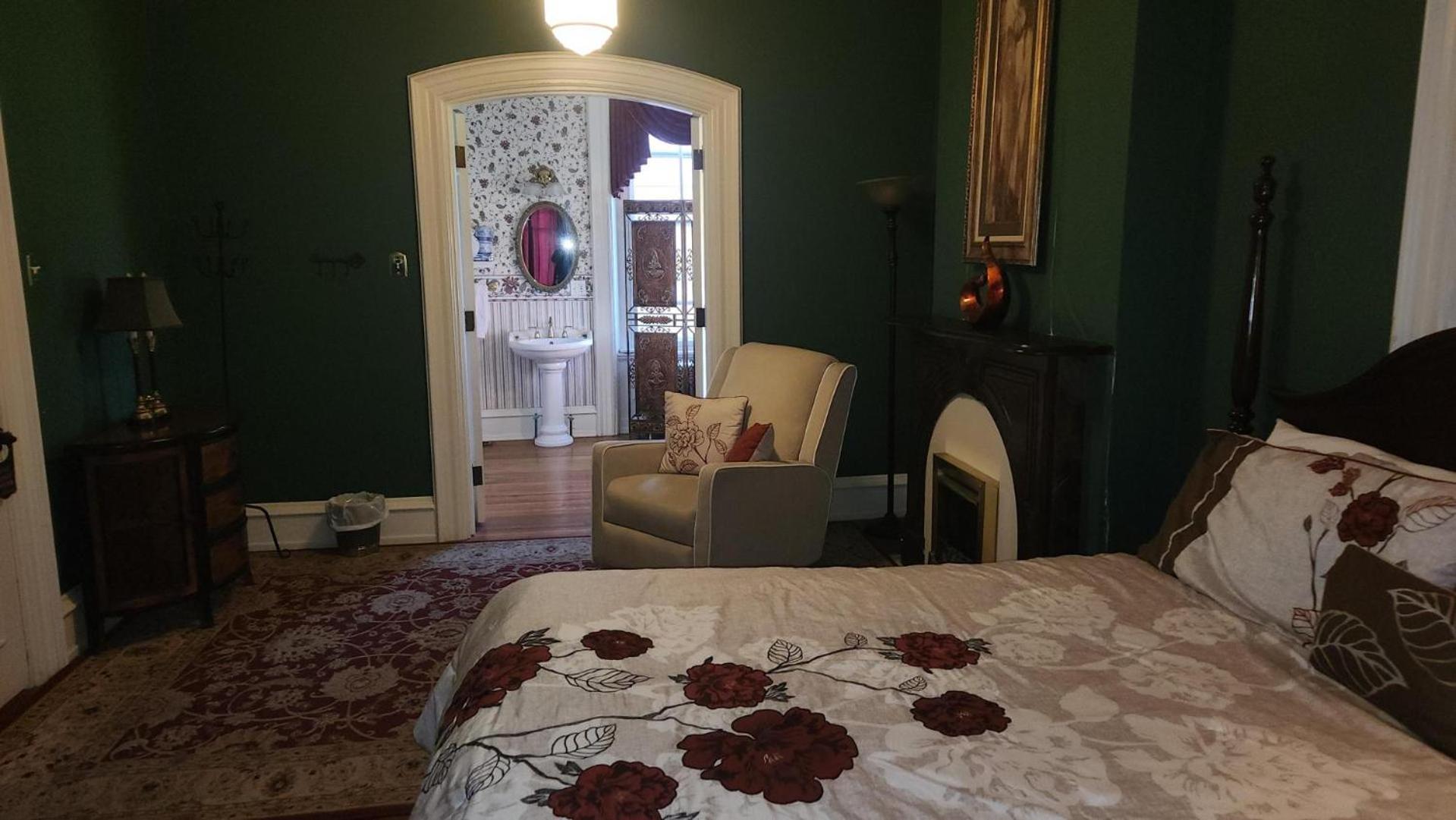Greystone Manor Bed & Breakfast Bird-in-Hand المظهر الخارجي الصورة