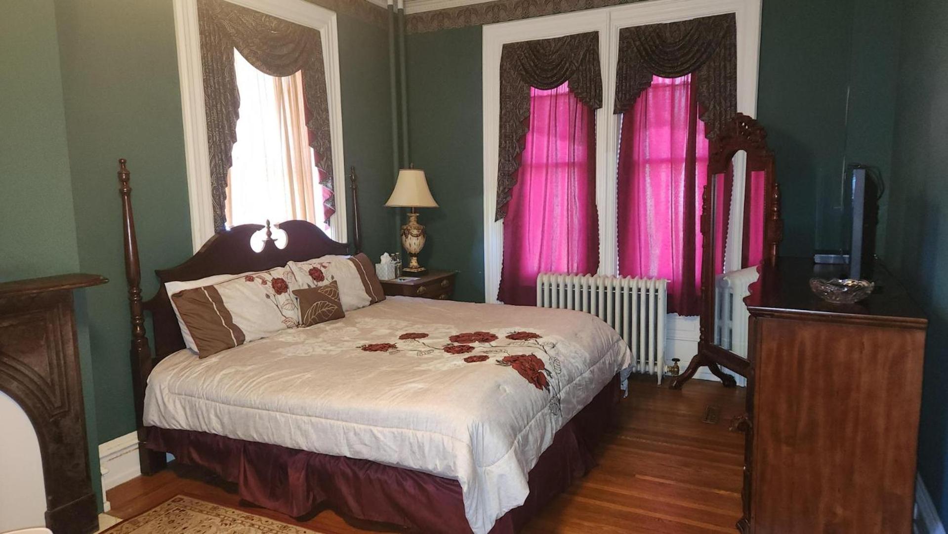 Greystone Manor Bed & Breakfast Bird-in-Hand المظهر الخارجي الصورة